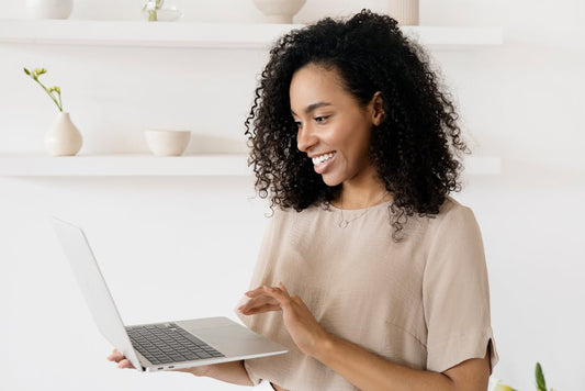 Suivi avis clients : guide KPI et gestion des avis client et feedback pour booster avis client et satisfaction client