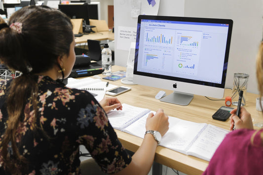 Valoriser les questions fréquentes dans les avis clients